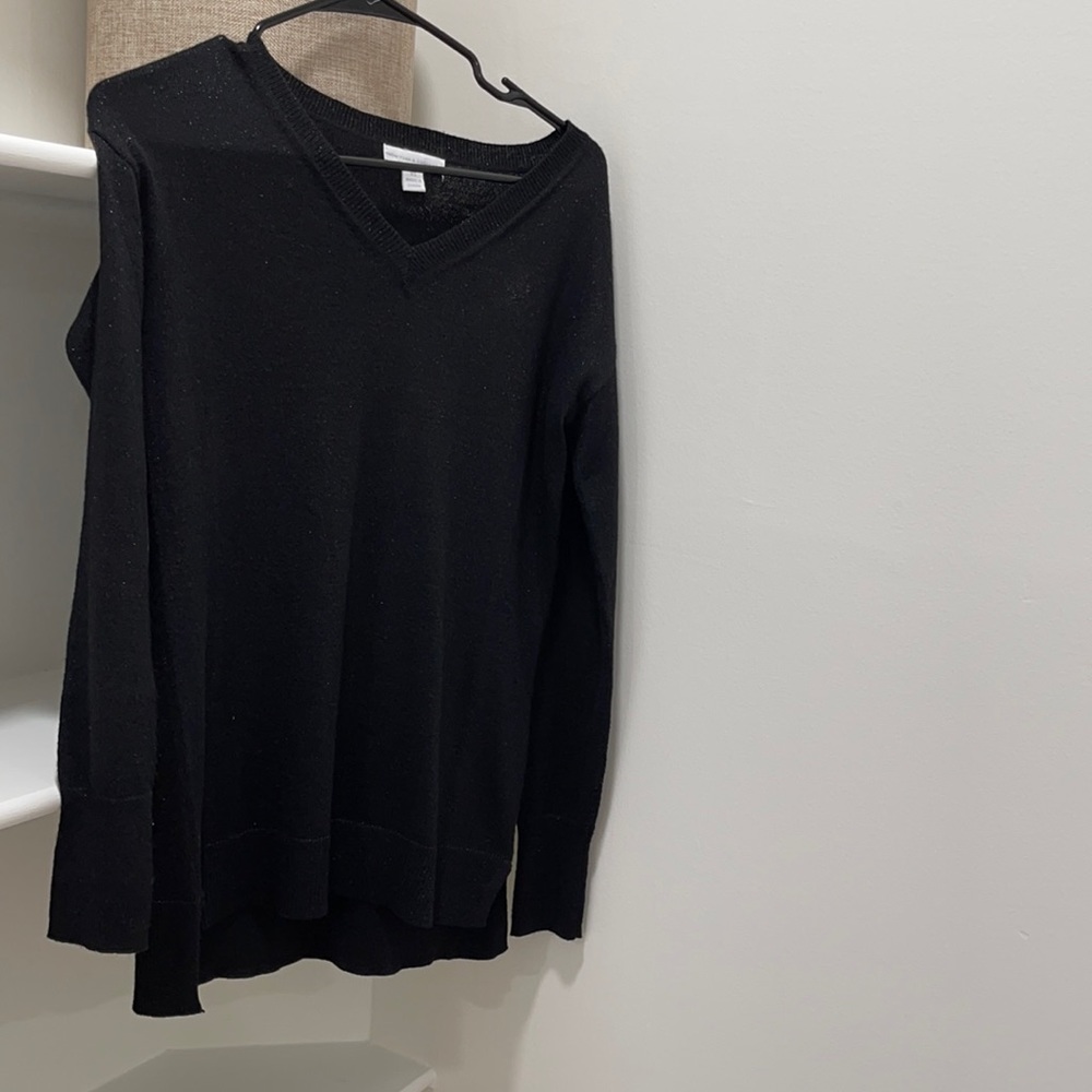 New with out tags sparkle sweater vneck x small